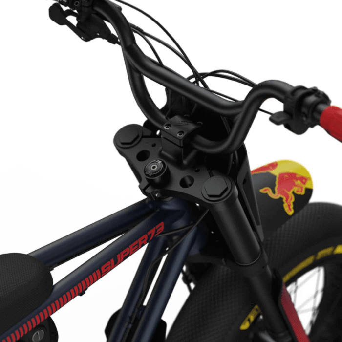 Oracle Red Bull Racing Z Adventure Series - Image 5